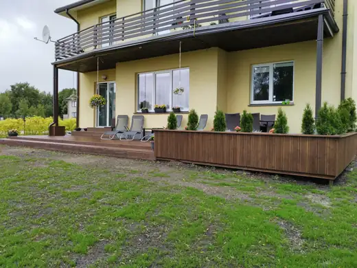 Eļļota lapegles terase Ādažos, 2. skats